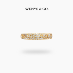 Constellation Classic Ring with White Round Stone – on Yellow Gold
