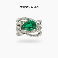 Ribbon Classic Ring with Green Oval Stone – on White Gold