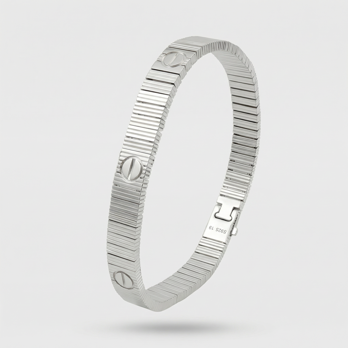 Loop Classic Flexible Bracelet – on White Gold