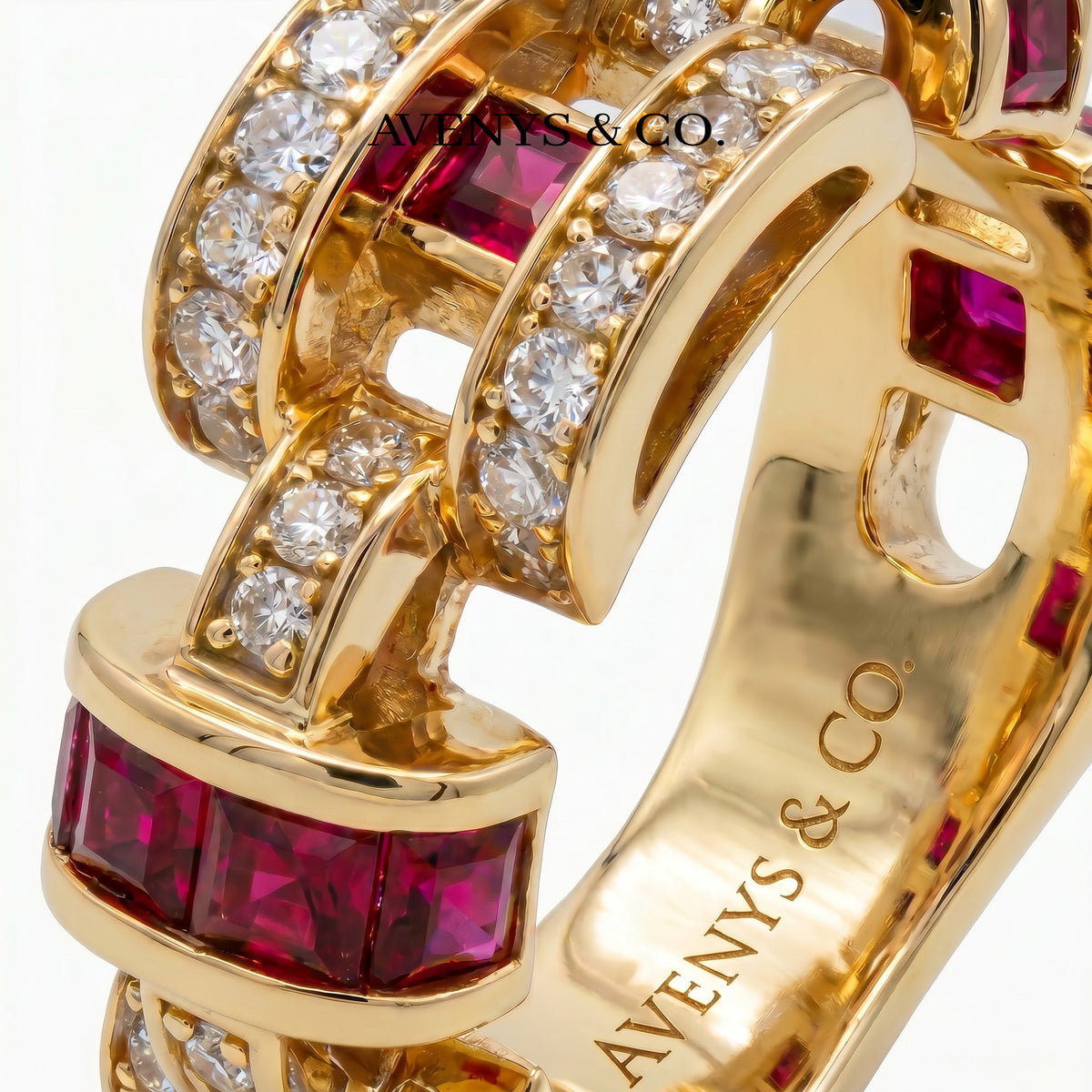 Libre Ring with Red Emerald Stone – on Yellow Gold