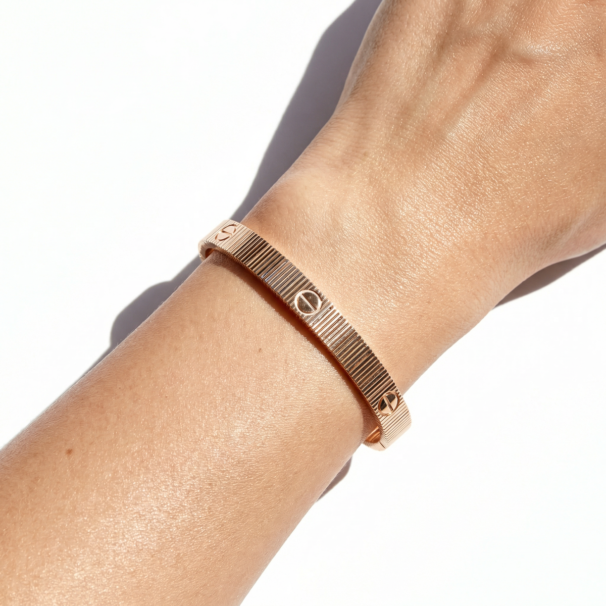 Loop Classic Flexible Bracelet – on Rose Gold