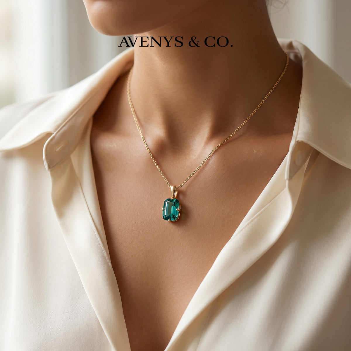 Modern Solitaire Necklace with Blue Oval Stone – on Yellow Gold