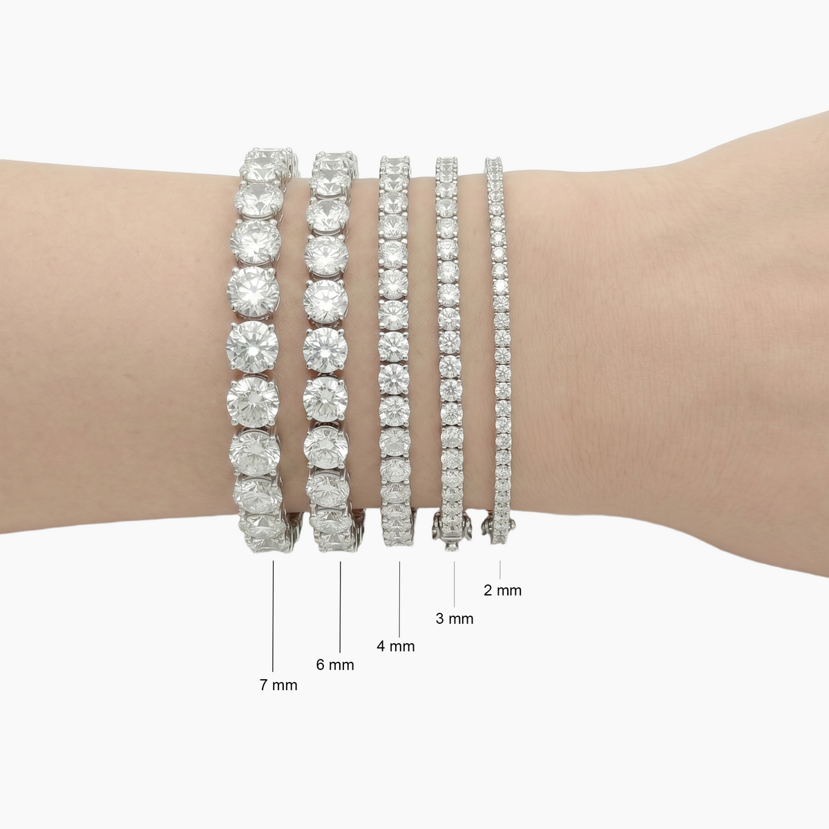 Signature Tennis Bracelet (7mm) with White Round Stone – on White Gold