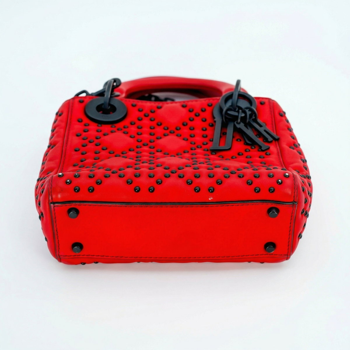 Dior Supple Lady Dior Medium – Studded Cannage Lambskin