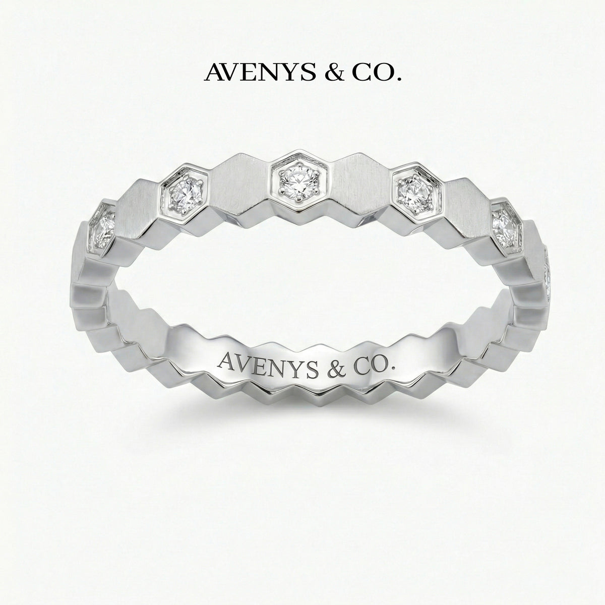 Honeycomb Ring with White Round Stone – on White Gold