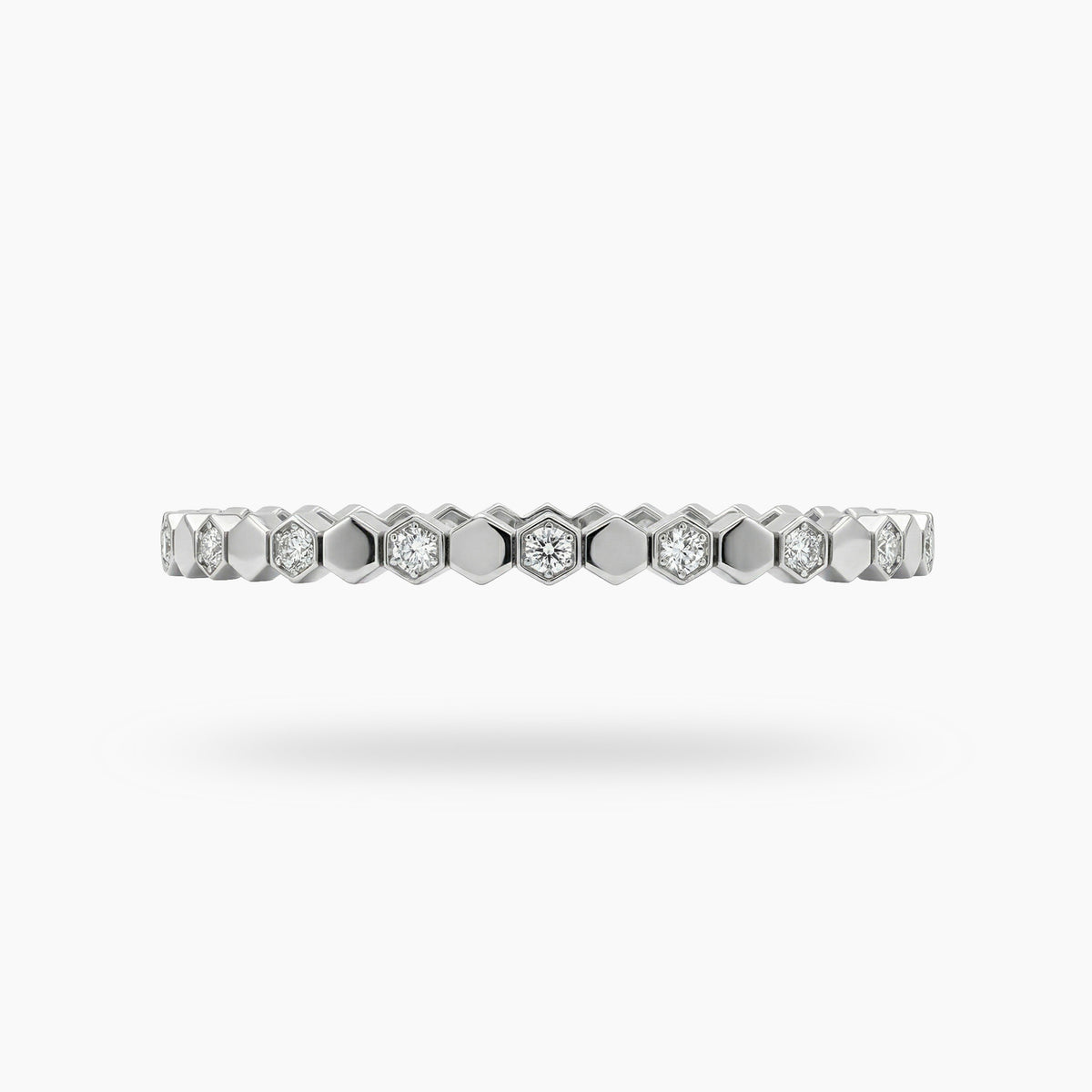 Honeycomb Bracelet with White Round Stone – on White Gold