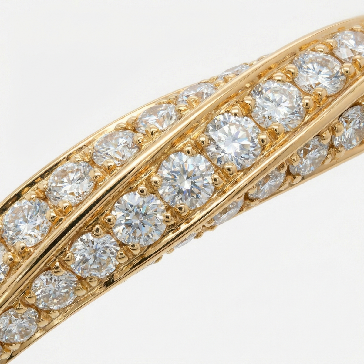 Spiral Bangle with White Round Stone – on Yellow Gold