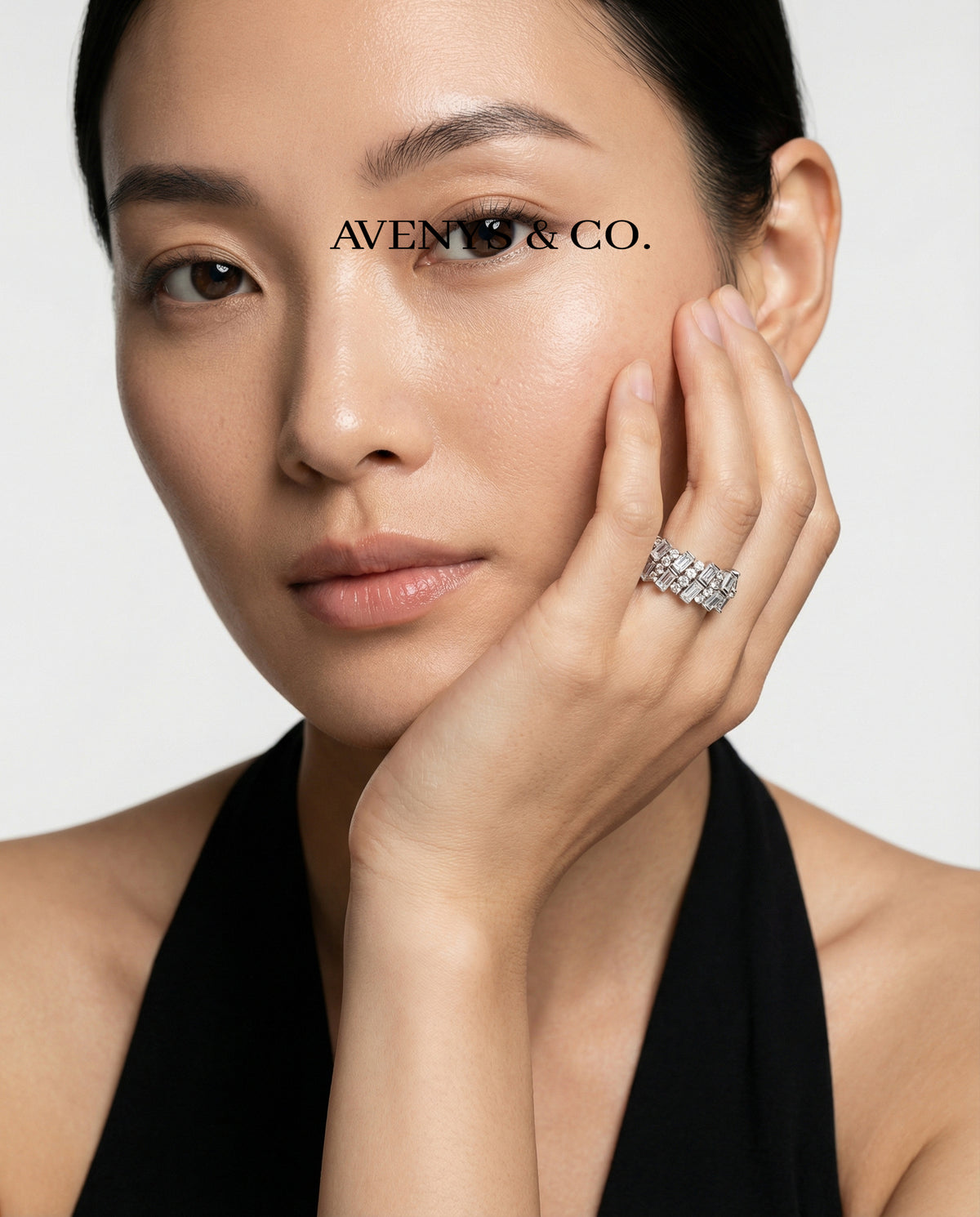 Lattice Classic Ring with White Round Stone – on White Gold