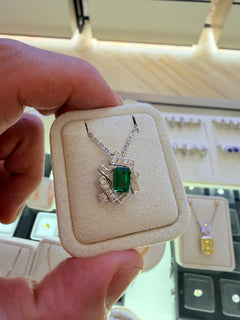 Geometric Pendant Necklace with Green Emerald Stone - on White Gold — provisional catalogue reference