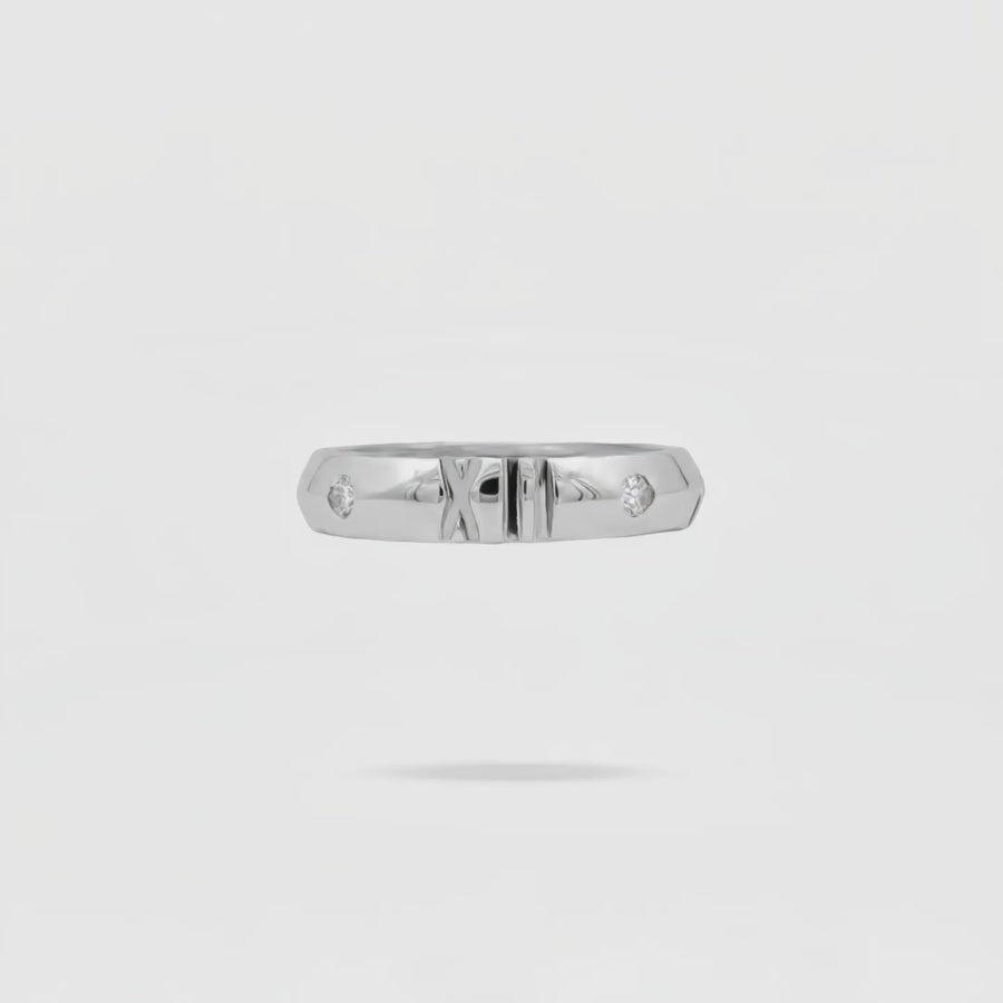 Roman Ring - on White Gold — WEB product video